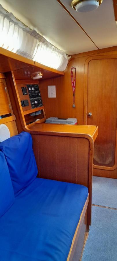 Bed And Boat Holiday