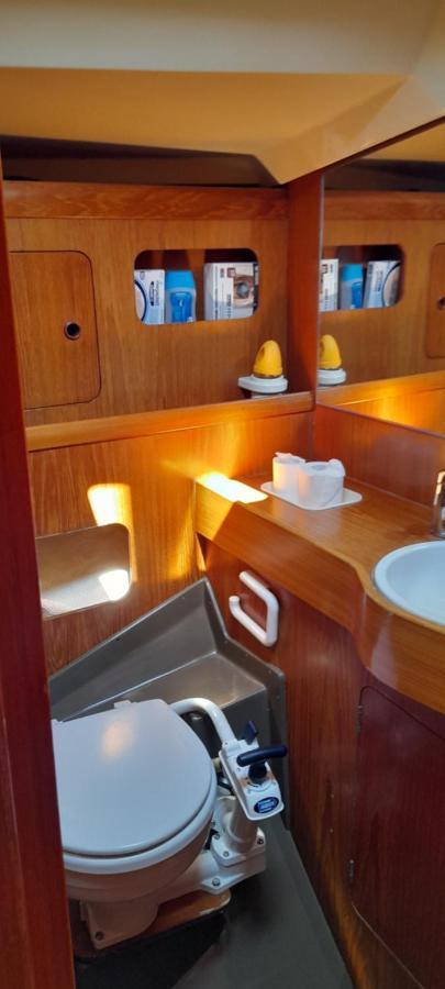 Bed And Boat Holiday