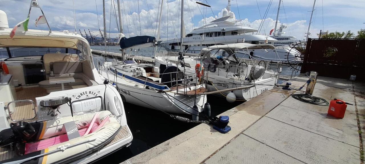 Bed And Boat Holiday