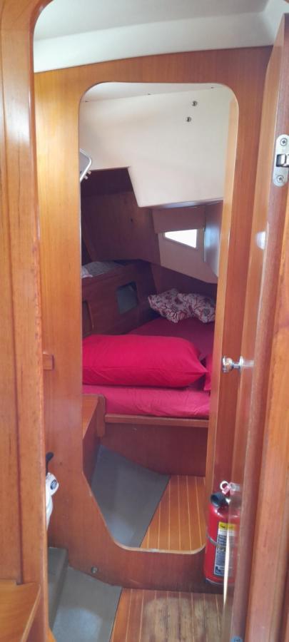 Bed And Boat Holiday Botel